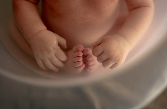 Bain enveloppé bébé