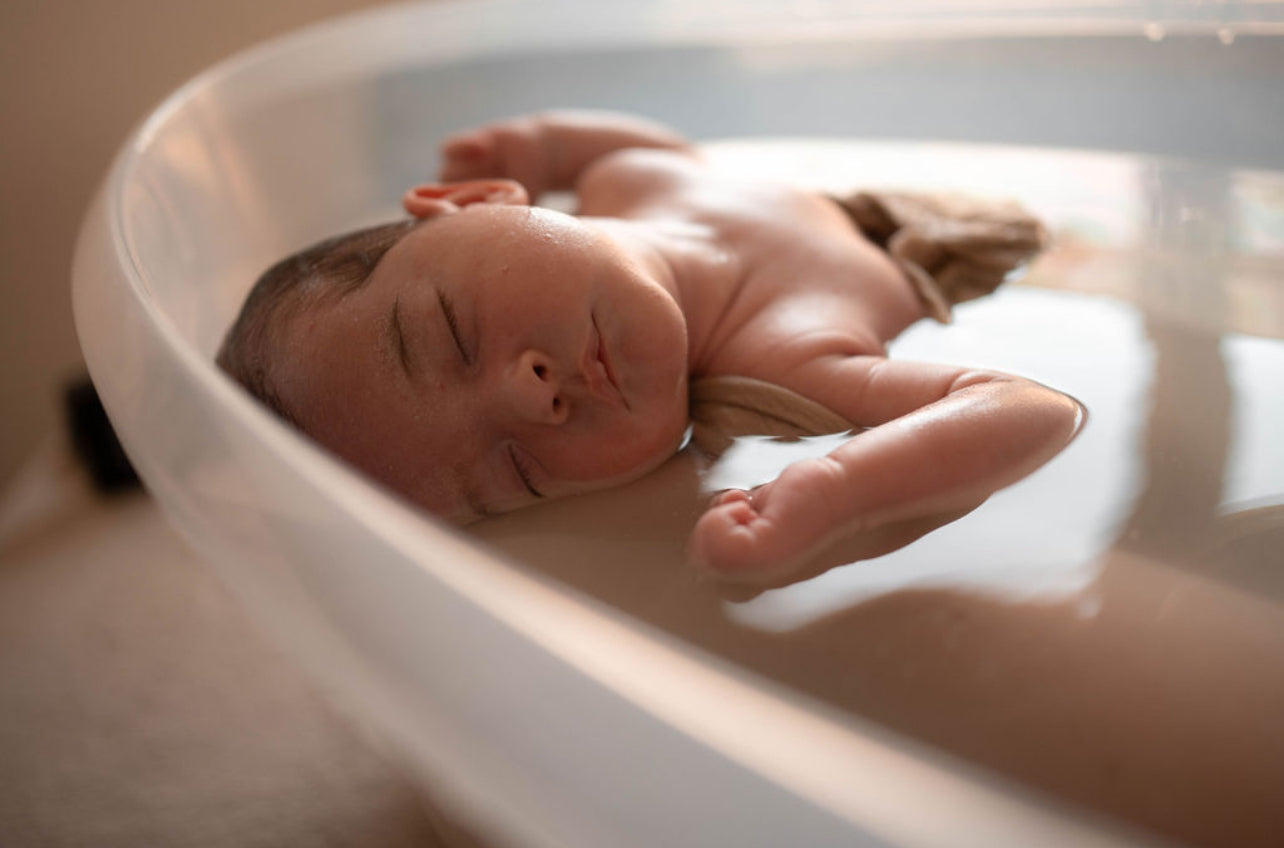 Bain enveloppé bébé