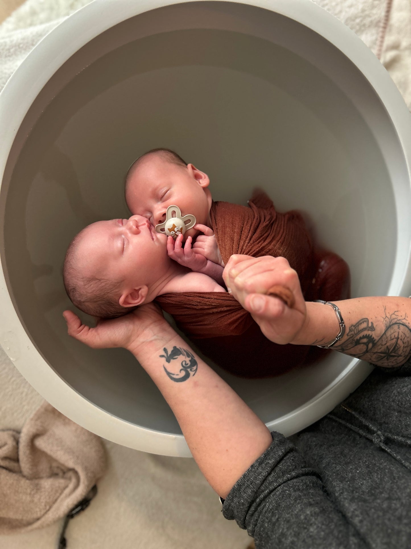 Bain enveloppé gémellaire