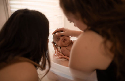 Bain enveloppé bébé